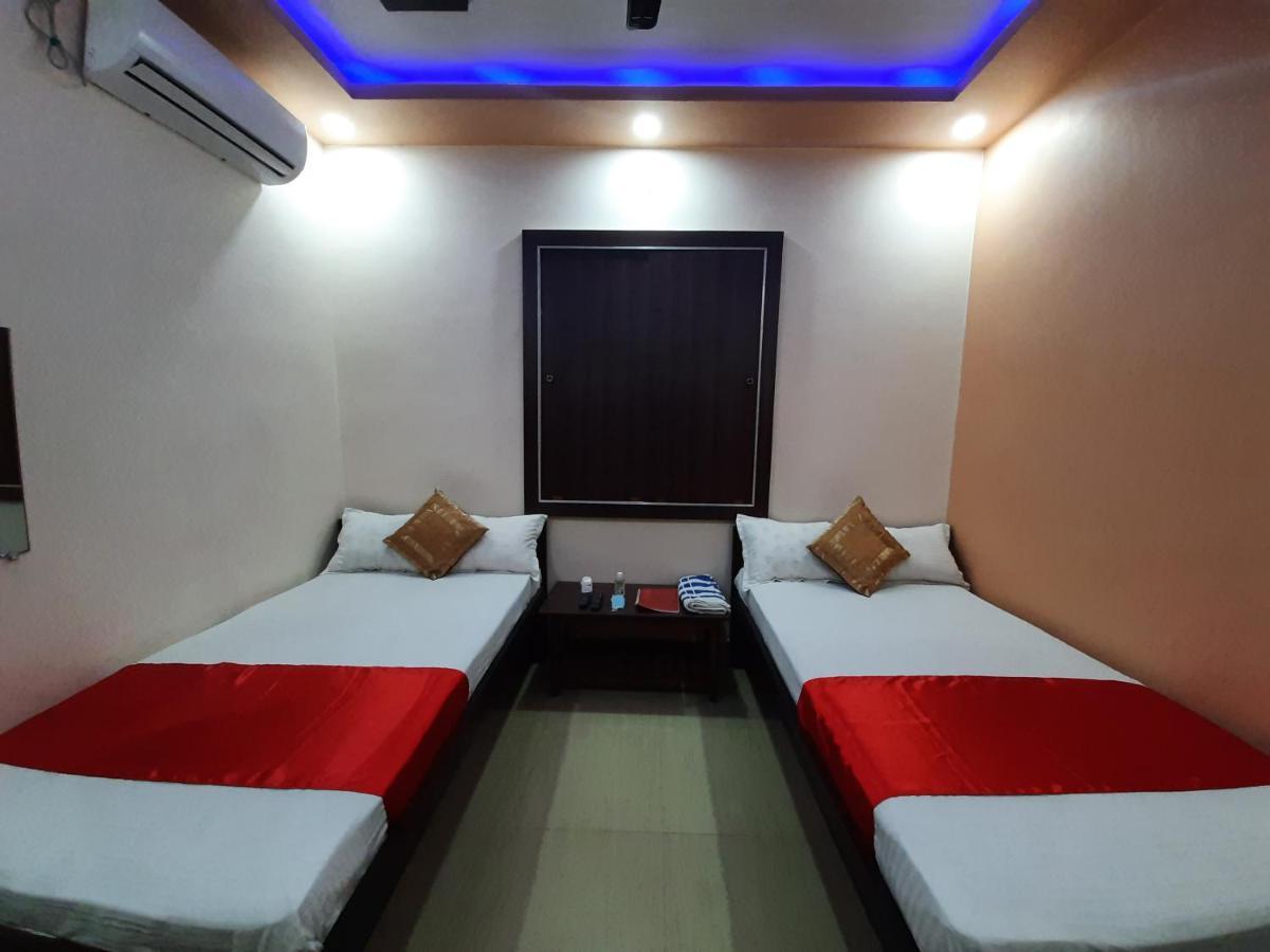 Hotel Shakuntla Palace - 400 Meters Away From Vishnu Pad Temple 7 Mins Walk Gaya Ngoại thất bức ảnh