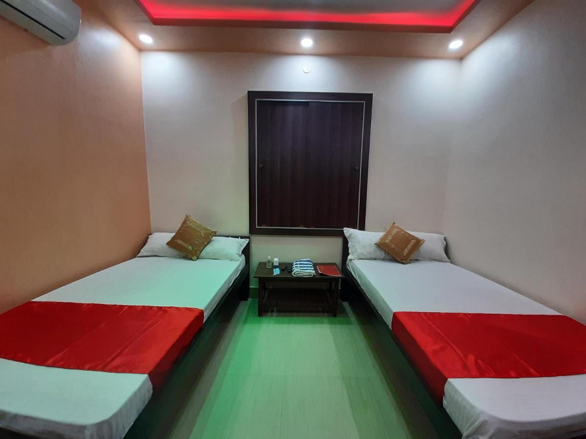 Hotel Shakuntla Palace - 400 Meters Away From Vishnu Pad Temple 7 Mins Walk Gaya Ngoại thất bức ảnh