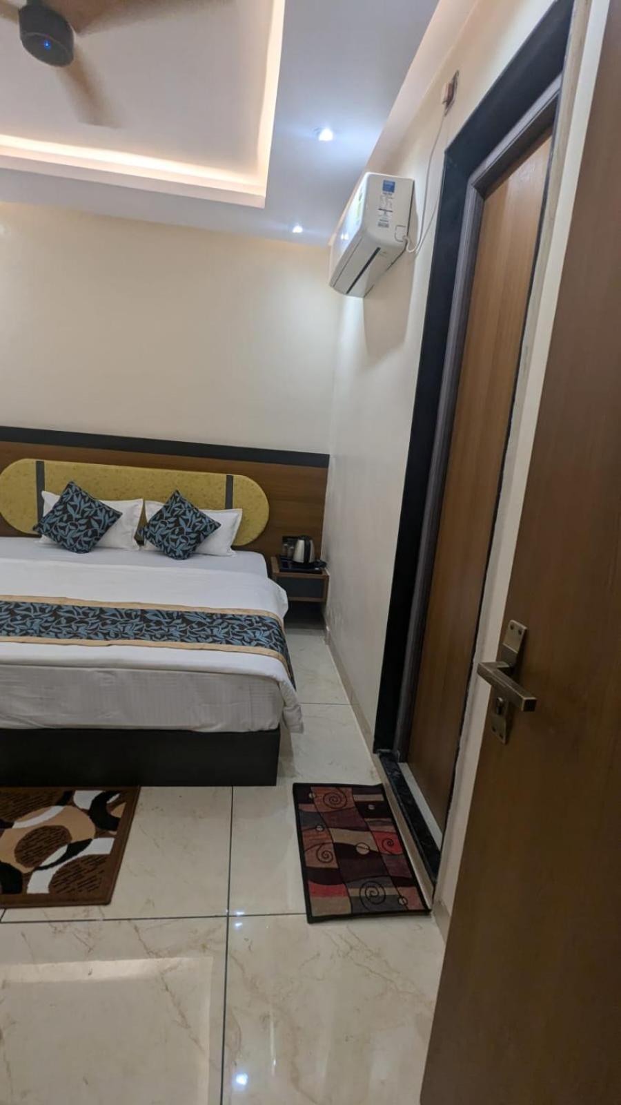 Hotel Shakuntla Palace - 400 Meters Away From Vishnu Pad Temple 7 Mins Walk Gaya Ngoại thất bức ảnh