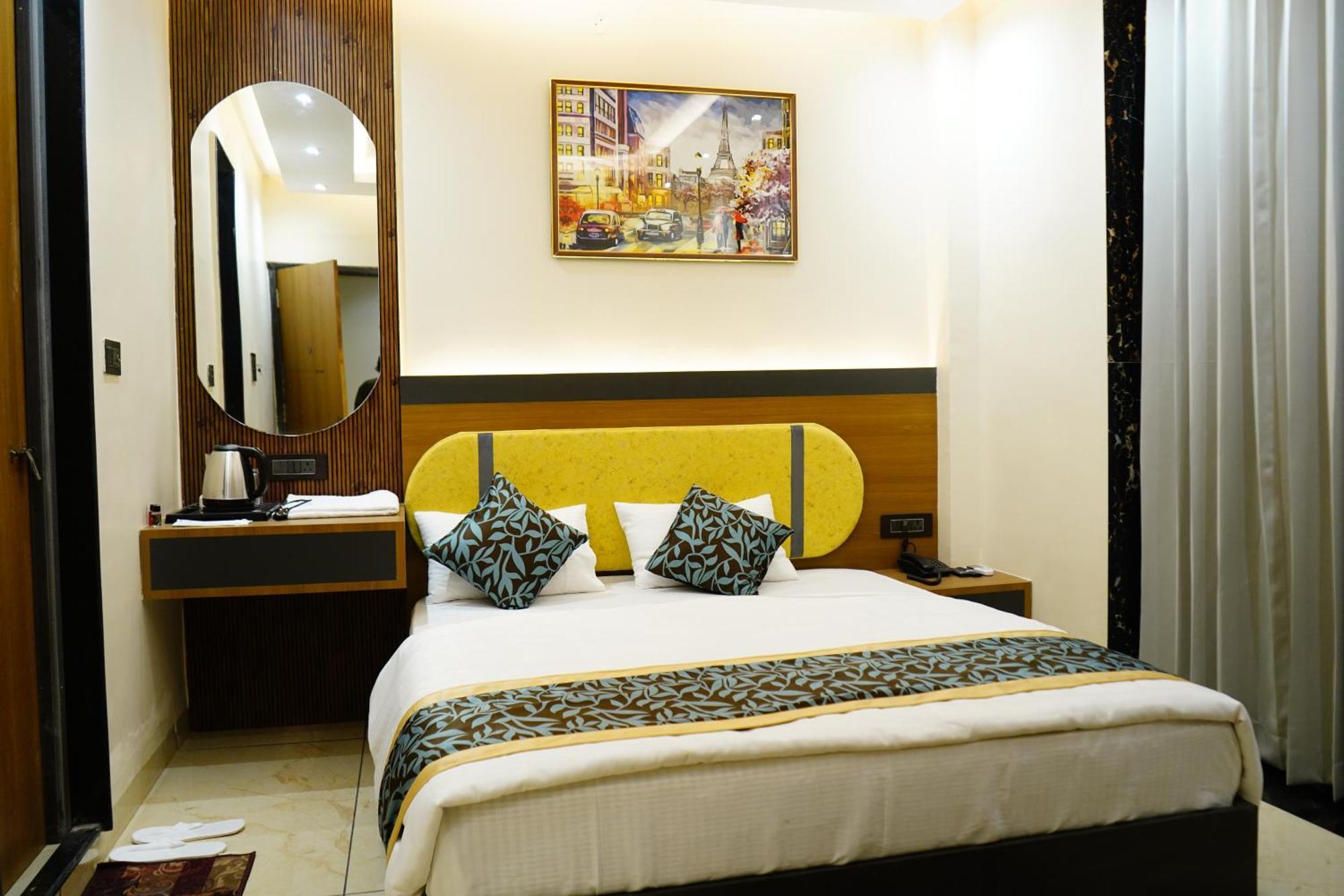 Hotel Shakuntla Palace - 400 Meters Away From Vishnu Pad Temple 7 Mins Walk Gaya Ngoại thất bức ảnh