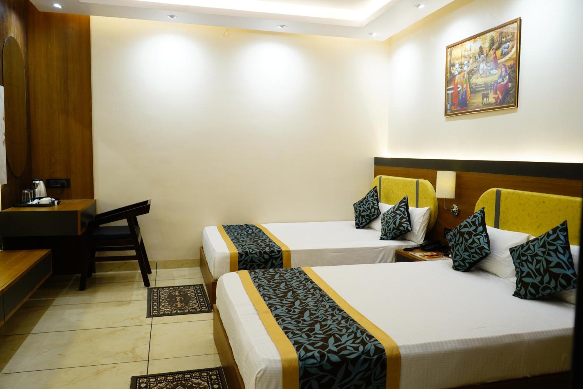 Hotel Shakuntla Palace - 400 Meters Away From Vishnu Pad Temple 7 Mins Walk Gaya Ngoại thất bức ảnh