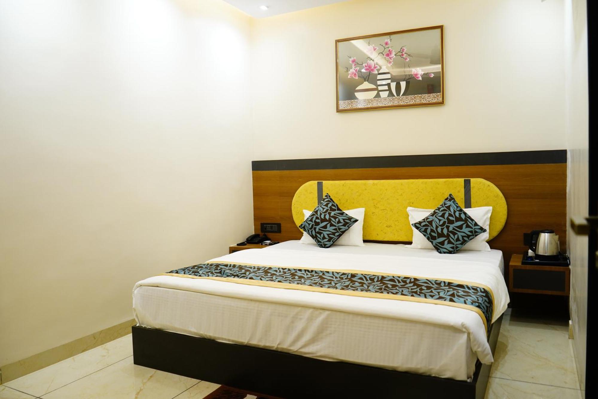 Hotel Shakuntla Palace - 400 Meters Away From Vishnu Pad Temple 7 Mins Walk Gaya Ngoại thất bức ảnh